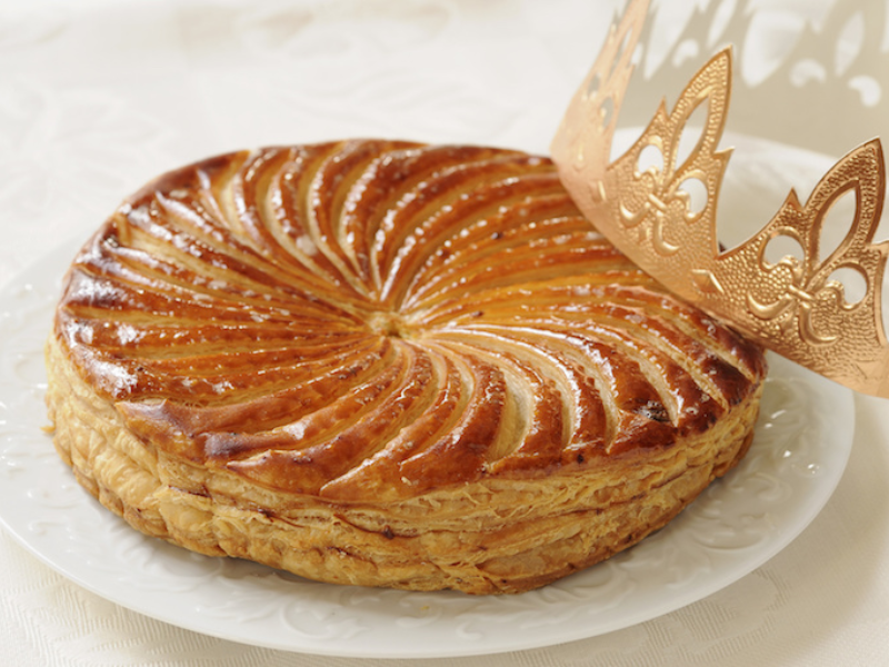 Dans cette boulangerie, les galettes des rois contiennent des