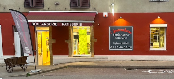 Devanture de la boulangerie l'Iguerandais (71)